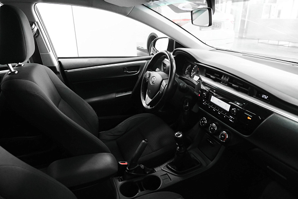 Toyota Corolla, 2014 года, пробег 175000 км