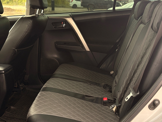 Toyota RAV4, 2013 года, пробег 232000 км