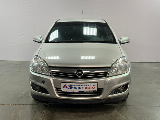 Opel Astra, 2012 года, пробег 168228 км