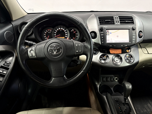 Toyota RAV4, 2010 года, пробег 178807 км