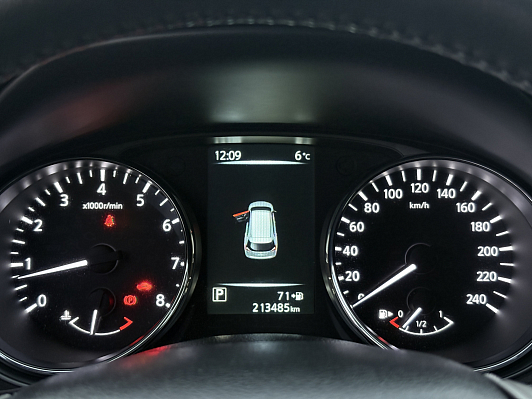 Nissan X-Trail SE, 2016 года, пробег 213485 км