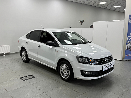 Volkswagen Polo Comfortline, 2017 года, пробег 140982 км
