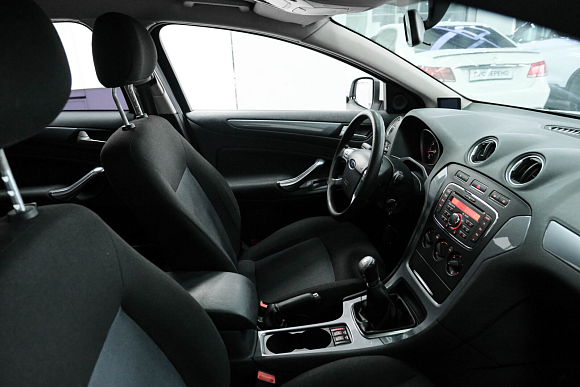 Ford Mondeo Ambiente, 2013 года, пробег 134000 км