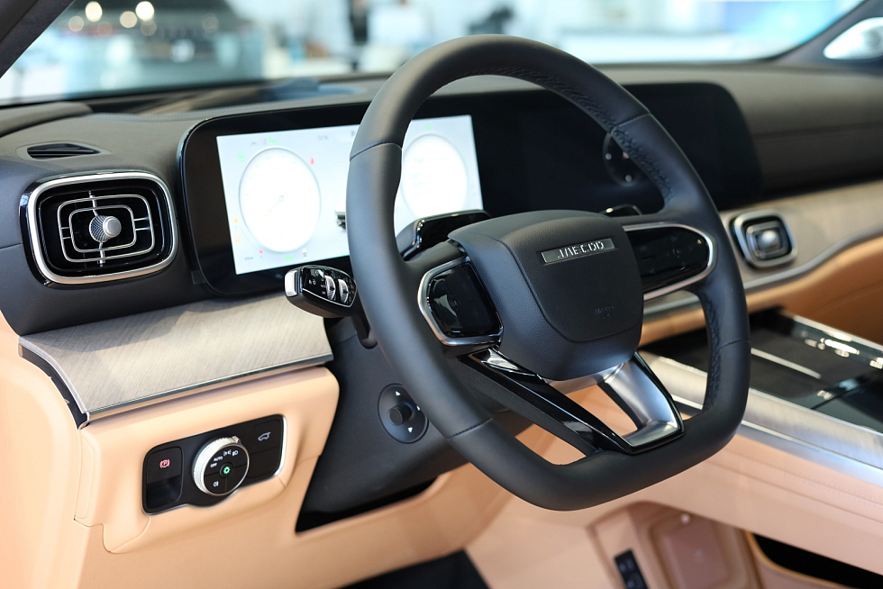 Jaecoo J8 Престиж, серый