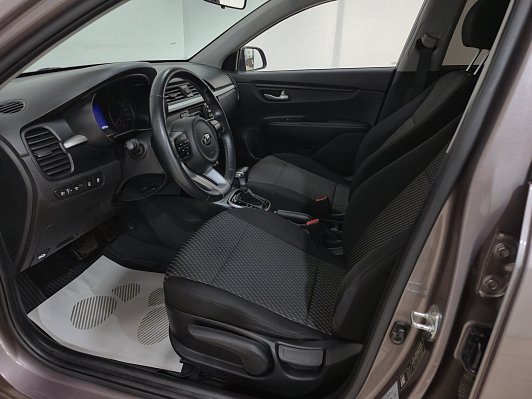 Kia Rio Luxe, 2019 года, пробег 102015 км
