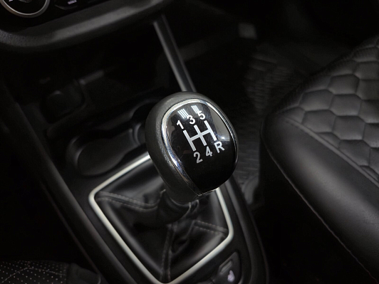 Lada (ВАЗ) Vesta Luxe Multimedia (2019-2021), 2017 года, пробег 114606 км