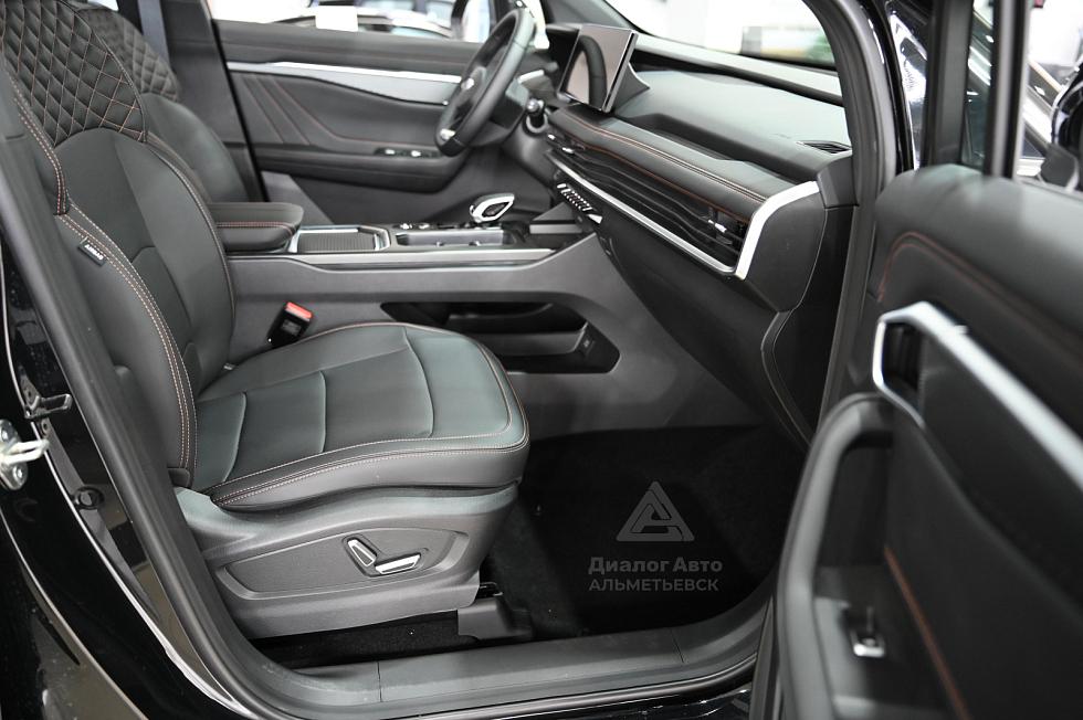 Geely Okavango Флагман, черный