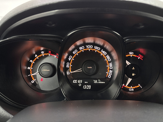 Lada (ВАЗ) Vesta Comfort Winter, 2019 года, пробег 100160 км