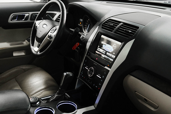 Ford Explorer, 2013 года, пробег 262000 км