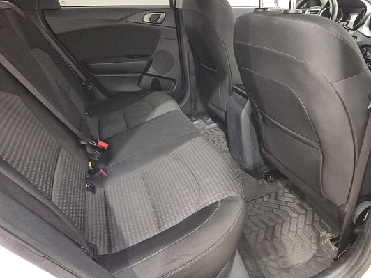Kia Ceed Luxe, 2021 года, пробег 354634 км