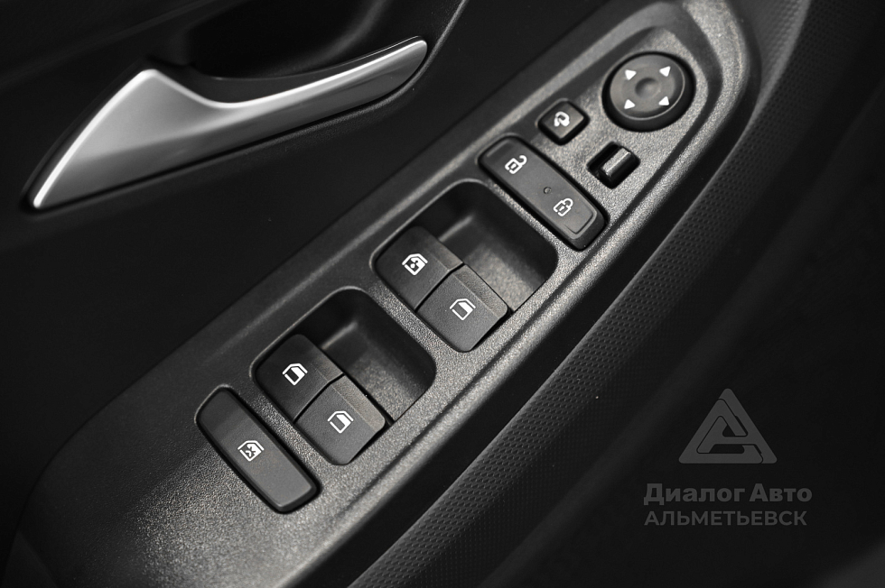 Solaris HC Lifestyle + Winter, черный