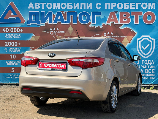 Kia Rio Luxe, 2013 года, пробег 202730 км