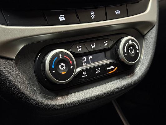 Lada (ВАЗ) Vesta, 2018 года, пробег 115000 км