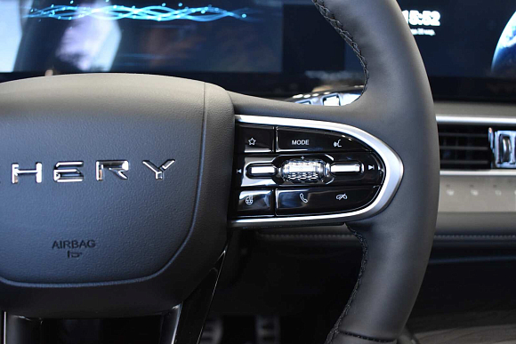 Chery Tiggo 8 Pro Max Ultimate 4WD, серебряный