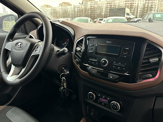 Lada (ВАЗ) XRAY Exclusive (2018), 2020 года, пробег 70851 км