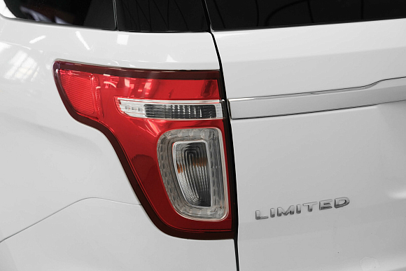 Ford Explorer, 2013 года, пробег 188000 км