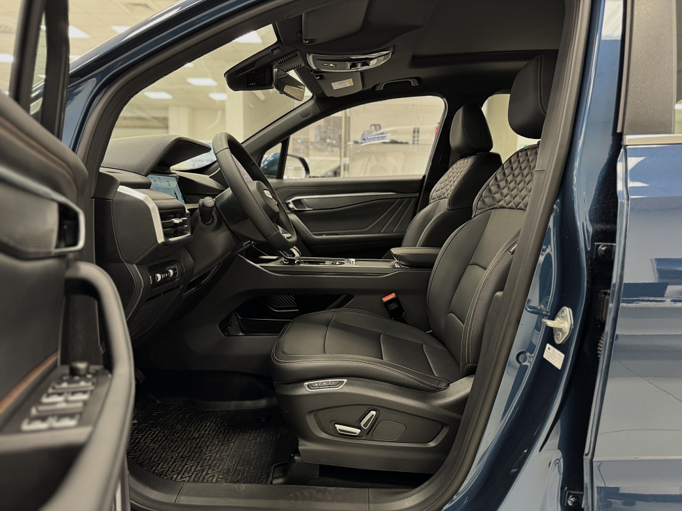 Geely Okavango Flagship, синий