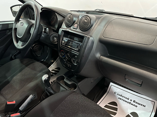 Lada (ВАЗ) Granta, 2018 года, пробег 138000 км