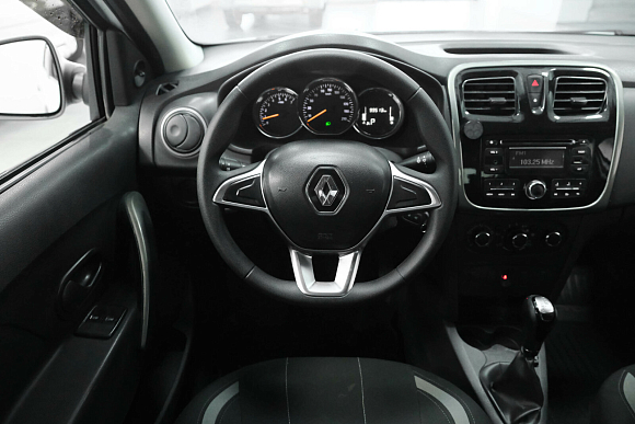 Renault Logan Drive, 2020 года, пробег 99513 км