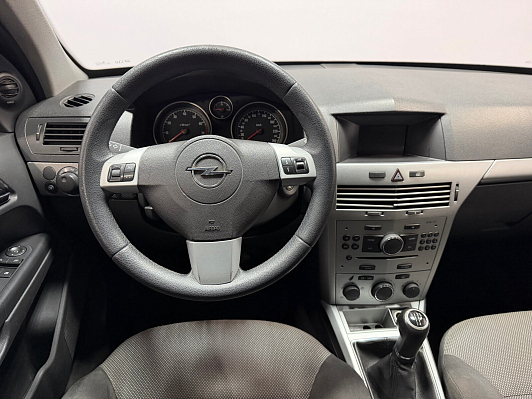 Opel Astra, 2012 года, пробег 157391 км