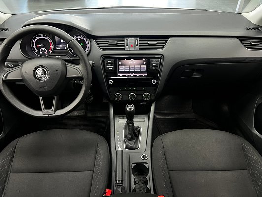 Skoda Octavia Active, 2019 года, пробег 169862 км
