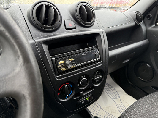 Lada (ВАЗ) Granta, 2013 года, пробег 84500 км