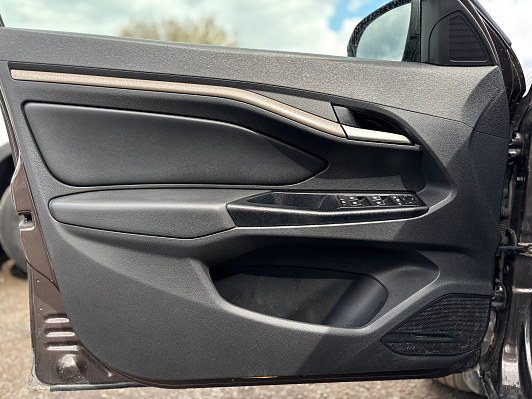 Lada (ВАЗ) Vesta Luxe Multimedia (2019-2021), 2017 года, пробег 206943 км