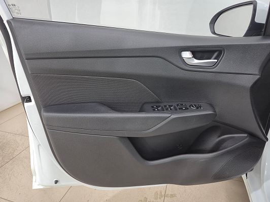 Hyundai Solaris Elegance, 2017 года, пробег 168570 км
