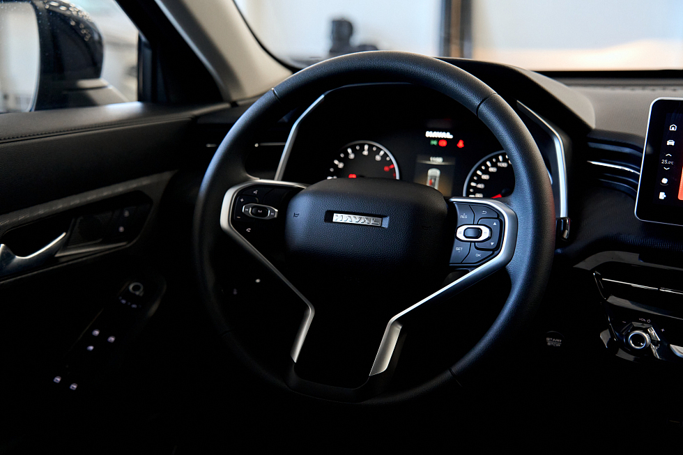 Haval Jolion Комфорт, черный
