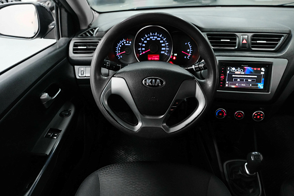 Kia Rio, 2015 года, пробег 211000 км