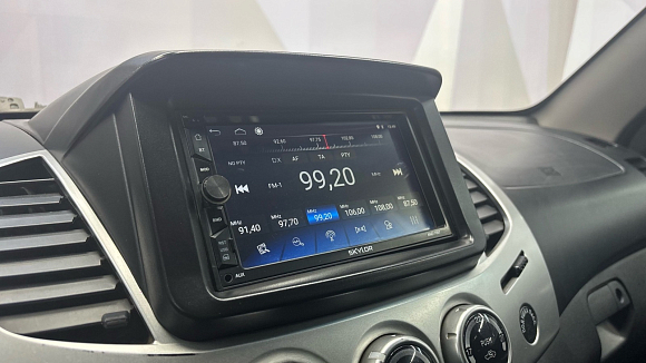 Mitsubishi L200 Intense, 2014 года, пробег 264000 км