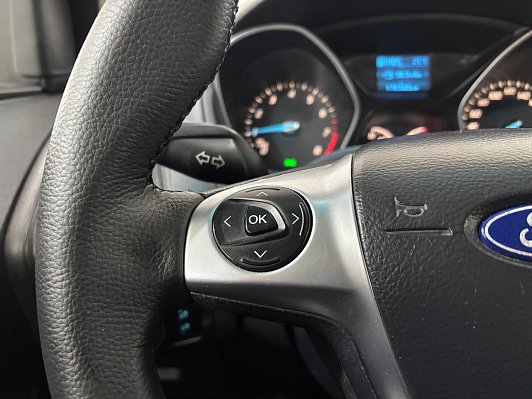 Ford Focus Titanium, 2012 года, пробег 176347 км