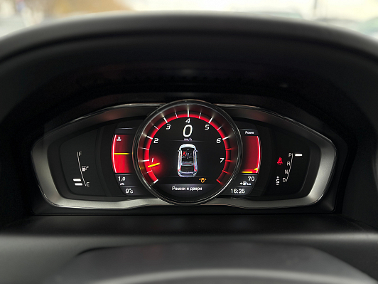 Volvo XC60 Summum, 2015 года, пробег 187400 км