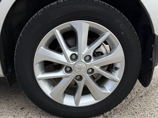 Toyota Auris, 2013 года, пробег 173600 км