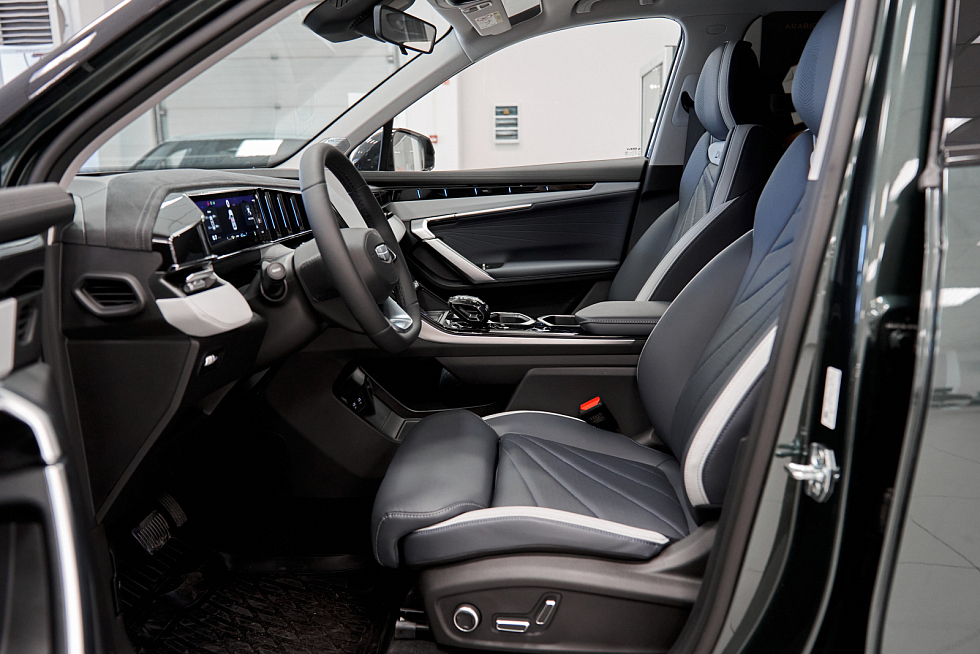 Geely Atlas Flagship Sport, зеленый