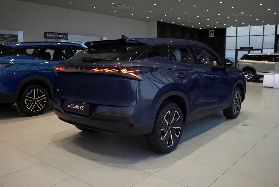 Omoda C5 Актив, черный