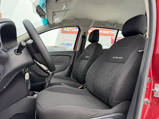 Renault Sandero Confort, 2014 года, пробег 52203 км