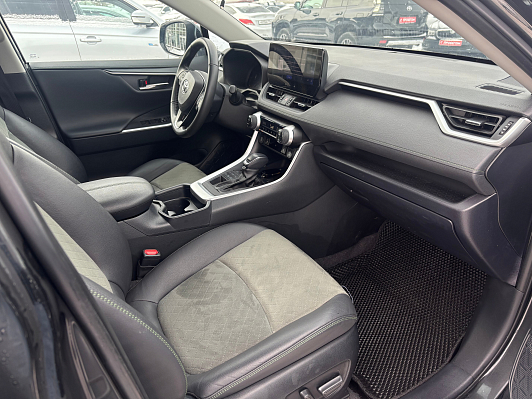 Toyota RAV4 Style, 2023 года, пробег 39676 км