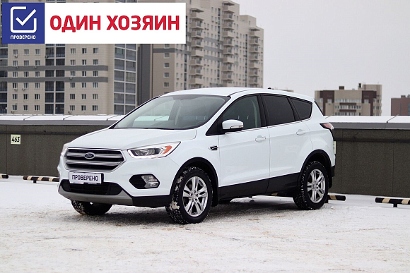 Ford Kuga Trend, 2017 года, пробег 149000 км