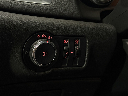 Opel Astra, 2013 года, пробег 222890 км