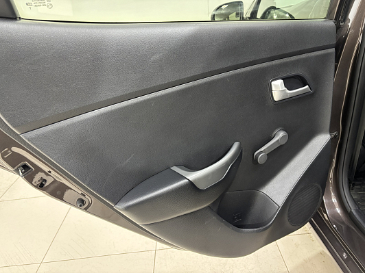 Kia Rio Luxe, 2015 года, пробег 84931 км