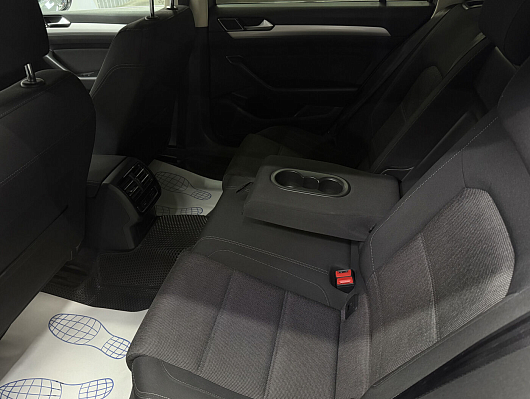 Volkswagen Passat, 2017 года, пробег 147141 км