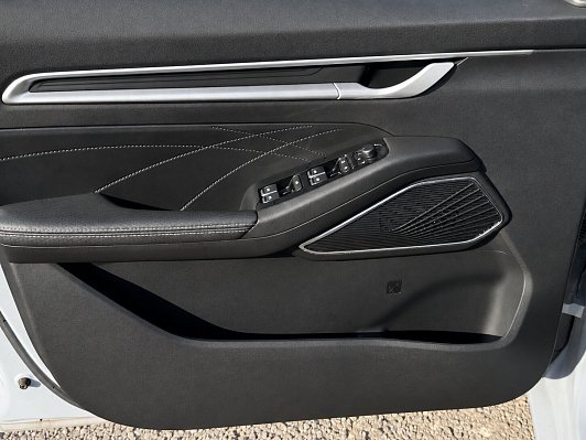 Geely Emgrand, 2023 года, пробег 28570 км