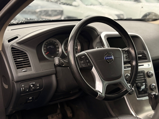 Volvo XC60 Kinetic, 2012 года, пробег 234700 км