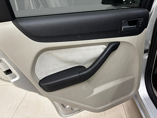 Ford Focus Ghia, 2006 года, пробег 328313 км