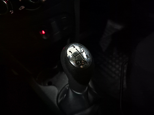 Renault Logan Privilege, 2015 года, пробег 133191 км