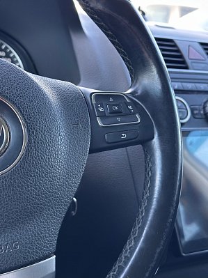 Volkswagen Touran Highline, 2012 года, пробег 258181 км