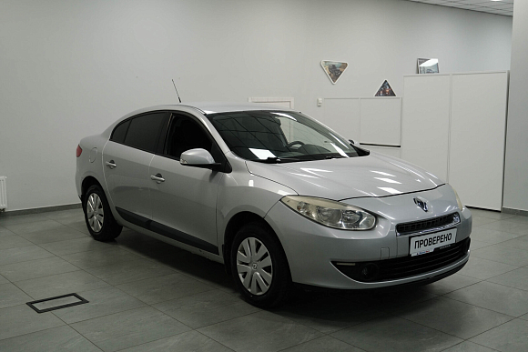 Renault Fluence, 2012 года, пробег 273000 км