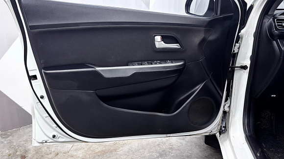 Kia Rio Luxe, 2013 года, пробег 170000 км