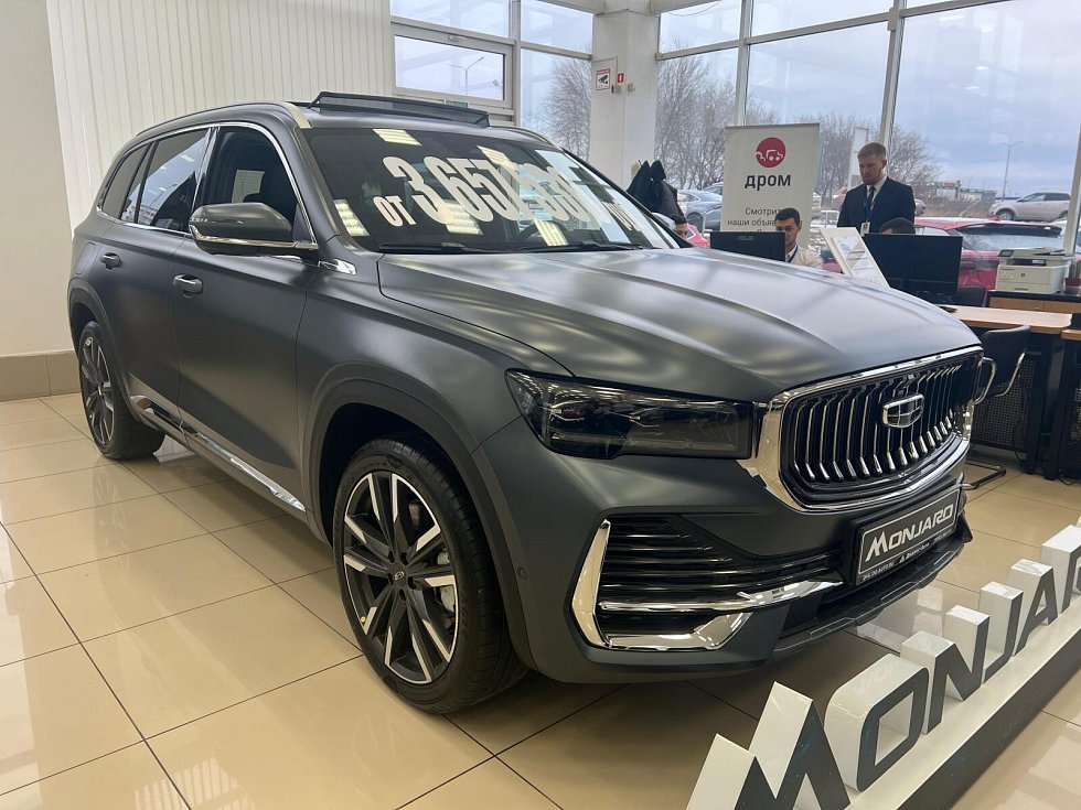 Geely Monjaro Флагман, черный